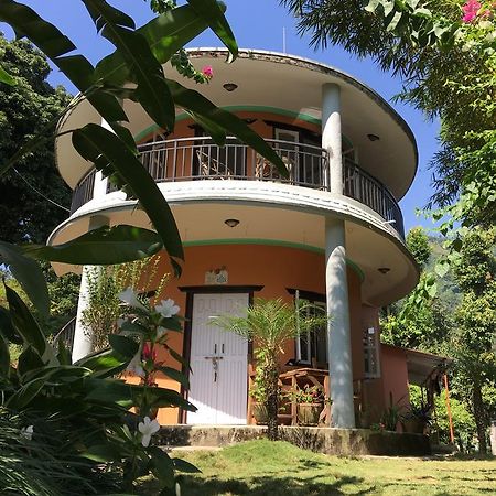 Hidden Paradise Guest House Pokhara Esterno foto