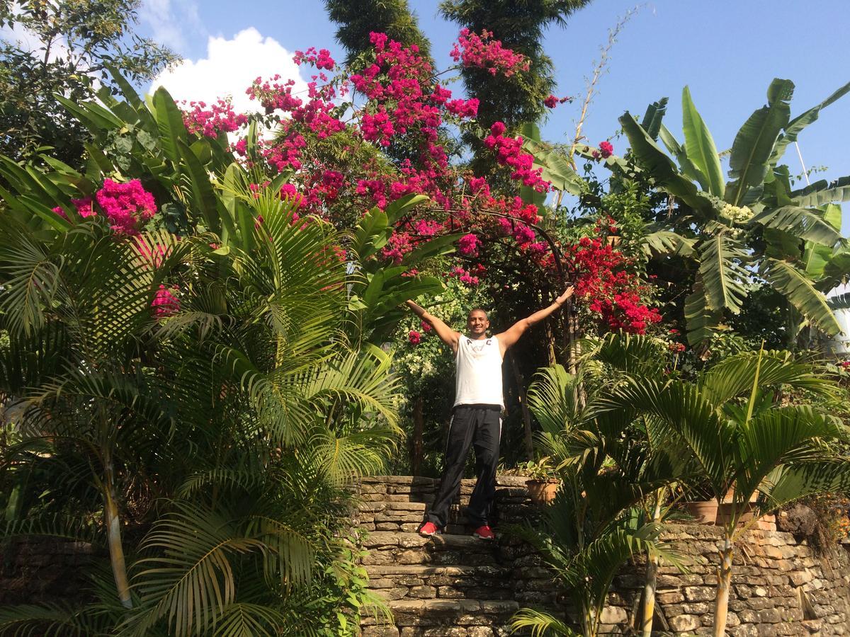 Hidden Paradise Guest House Pokhara Esterno foto